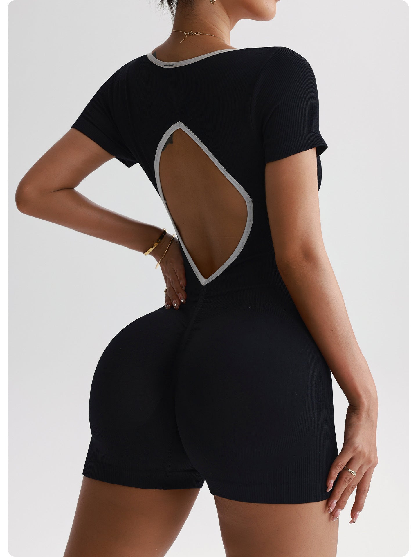 Enterizo Deportivo Seamless – Levanta Glúteos y Espalda Abierta